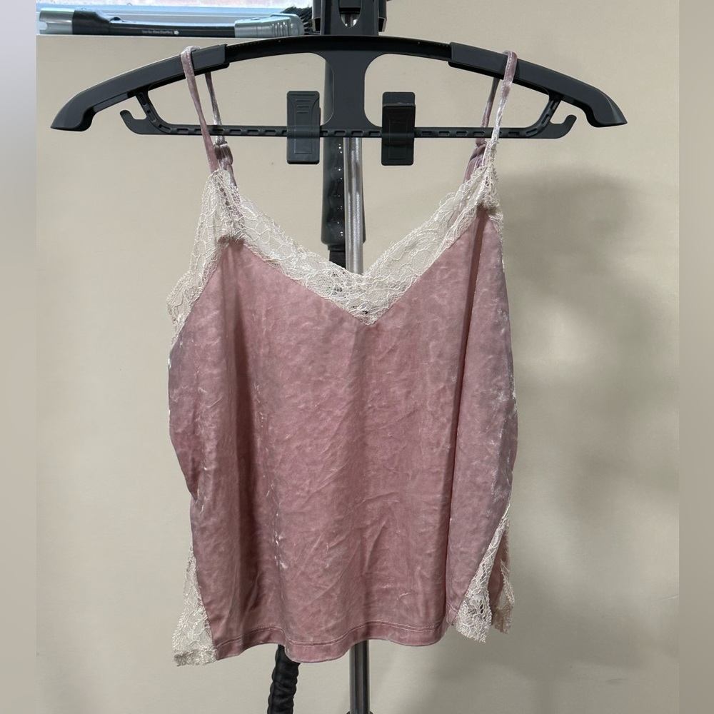 Velvet tank